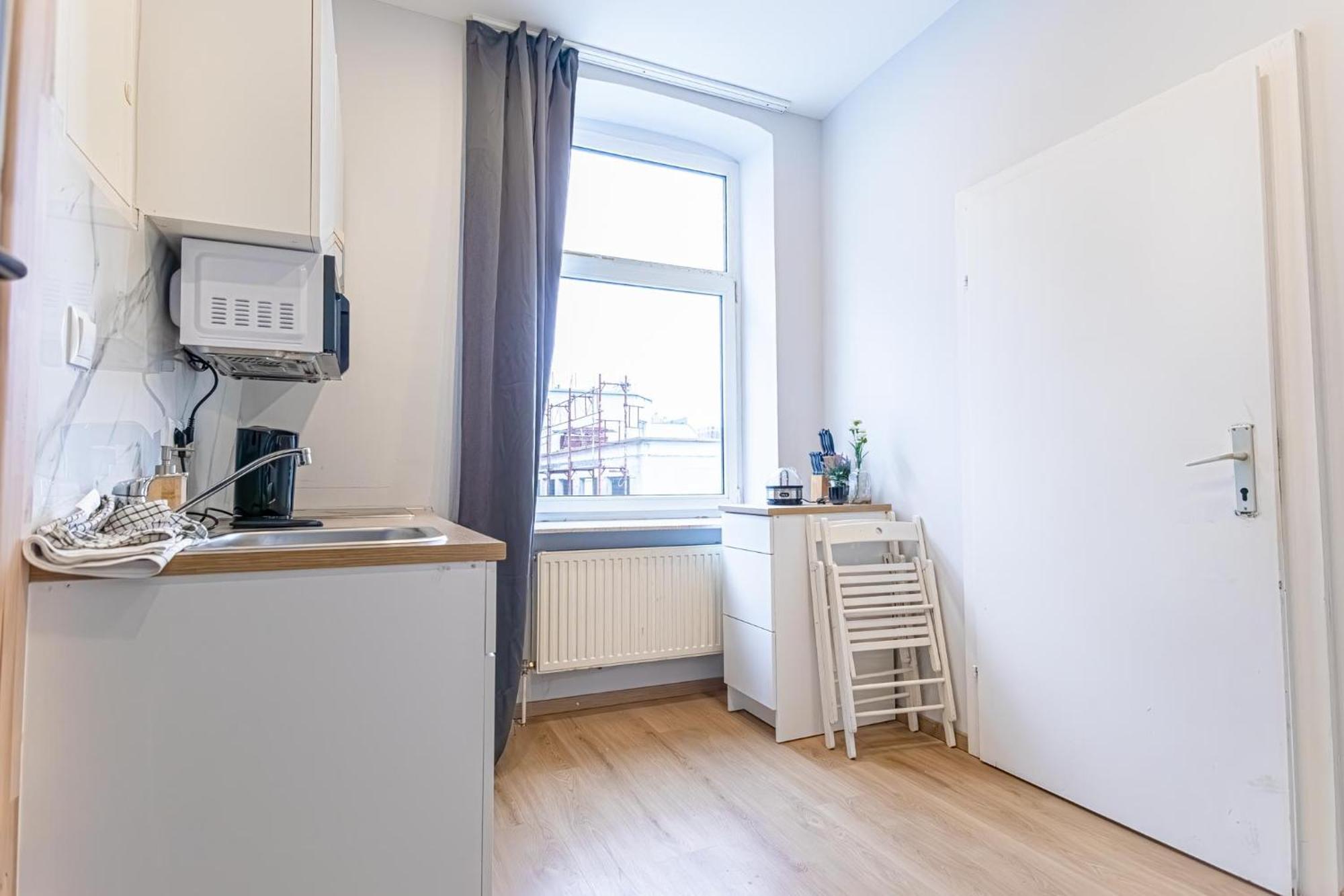 Spacious Shared Apartment Schoenbrunn Vienna Exterior photo
